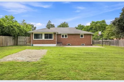 63 Martel Rd, Springfield, MA 01119 - Photo 7