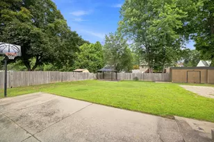 63 Martel Rd, Springfield, MA 01119 - Photo 13