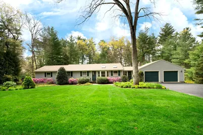 32 Hawthorne, Hanover, MA 02339 - Photo 3