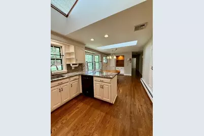 32 Hawthorne, Hanover, MA 02339 - Photo 5