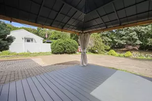5 Timber Ln, Holyoke, MA 01040 - Photo 9