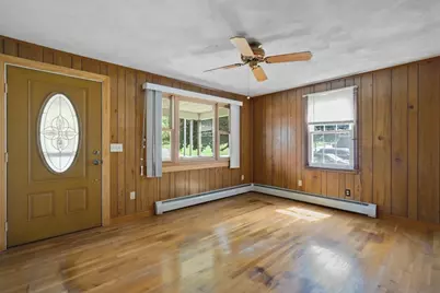 127 Kenmar Dr, Somerset, MA 02726 - Photo 5