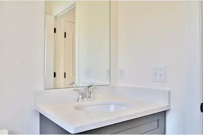 23D Crownshield #23D, Uxbridge, MA 01569 - Photo 13