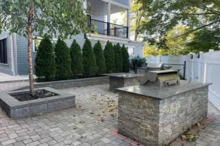 45 Spring St, Boston, MA 02132 - Photo 19