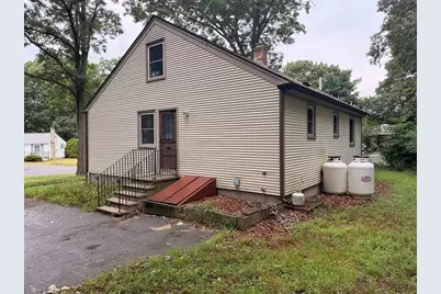 16 Assonet Blvd, Freetown, MA 02702 - Photo 5
