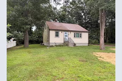 16 Assonet Blvd, Freetown, MA 02702 - Photo 1