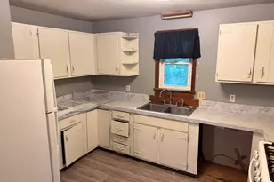 16 Assonet Blvd, Freetown, MA 02702 - Photo 11