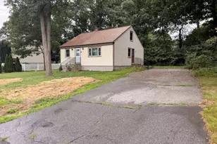 16 Assonet Blvd, Freetown, MA 02702 - Photo 3