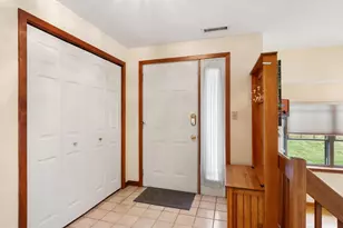 1 Victoria Dr, Auburn, MA 01501 - Photo 5