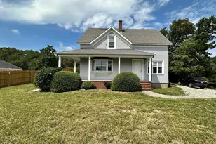 202 N Quarry St, Dartmouth, MA 02747 - Photo 1