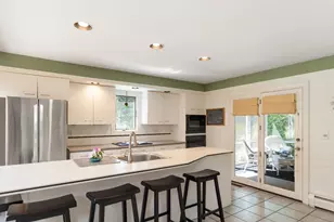 39 Stuart Rd, Rochester, MA 02770 - Photo 7