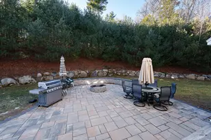300 Crownshield Ave, Uxbridge, MA 01569 - Photo 23