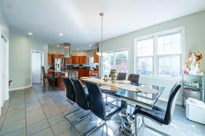 300 Crownshield Avenue, Uxbridge, MA 01569 - Photo 9