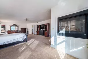 300 Crownshield Ave, Uxbridge, MA 01569 - Photo 15