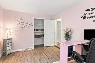 17 Dartmouth Dr, Milford, MA 01757 - Photo 19