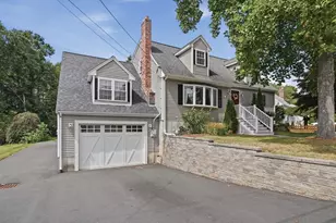 17 Dartmouth Dr, Milford, MA 01757 - Photo 1