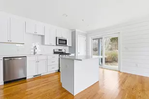 138 Elm St, Kingston, MA 02364 - Photo 9