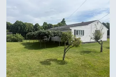 38 Hilton Street, Somerset, MA 02725 - Photo 3