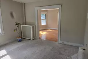 27 Mansfield St, Framingham, MA 01702 - Photo 7