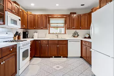 8 Castle Road, Nahant, MA 01908 - Photo 11