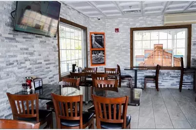 370 King St, Franklin, MA 02038 - Photo 5