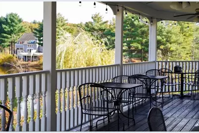 370 King St, Franklin, MA 02038 - Photo 9