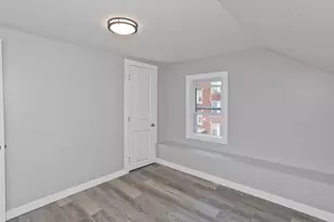12 School St, Holyoke, MA 01040 - Photo 33