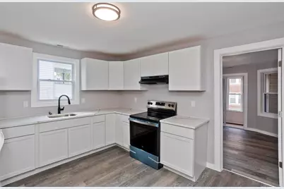 12 School St., Holyoke, MA 01040 - Photo 19