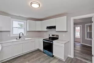 12 School St, Holyoke, MA 01040 - Photo 19