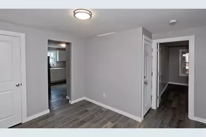 12 School St., Holyoke, MA 01040 - Photo 25