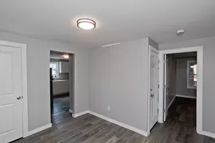 12 School St, Holyoke, MA 01040 - Photo 25