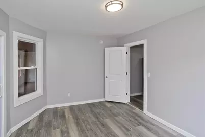 12 School St., Holyoke, MA 01040 - Photo 9