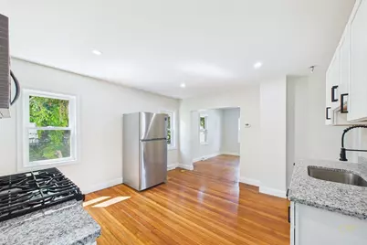 61 Bridge St, Fairhaven, MA 02719 - Photo 7