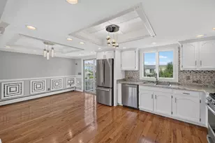 202 Oman St, Fall River, MA 02721 - Photo 9