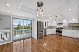 202 Oman St, Fall River, MA 02721 - Photo 7