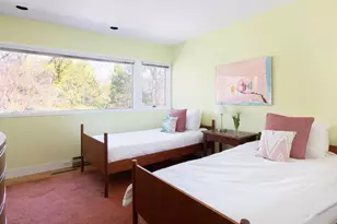 185 Warren St, Brookline, MA 02445 - Photo 11