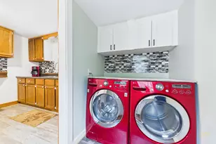 568 Berkley St, Berkley, MA 02779 - Photo 17