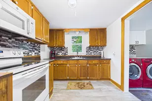 568 Berkley St, Berkley, MA 02779 - Photo 13