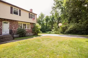 627 Pulaski, Bellingham, MA 02019 - Photo 3