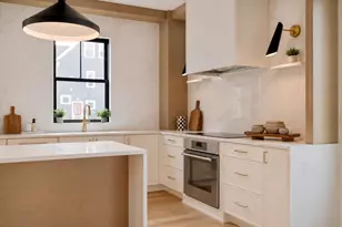 21 South Waverly, Boston, MA 02135 - Photo 5