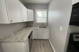 13 Elmwood Ave, Lynn, MA 01905 - Photo 3