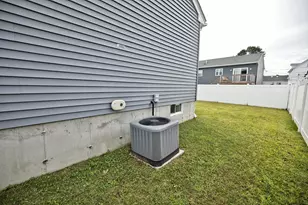 53 Pulaski St, Fall River, MA 02721 - Photo 5