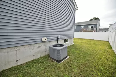 53 Pulaski St, Fall River, MA 02721 - Photo 5