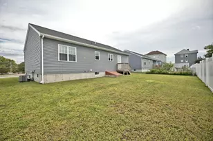 53 Pulaski St, Fall River, MA 02721 - Photo 7