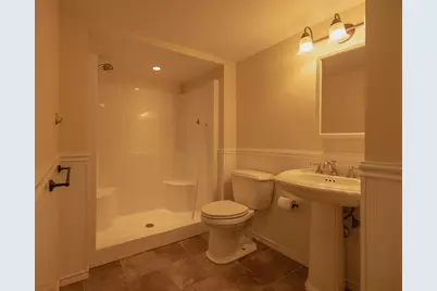 14 Stark Ave, Wakefield, MA 01880 - Photo 5