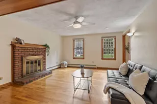 4 Apple Tree Ln, Wilmington, MA 01887 - Photo 9