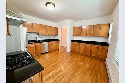 132 Middlesex Rd #1, Brookline, MA 02467 - Photo 11