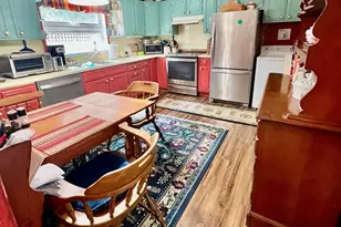 27 Montello St, Provincetown, MA 02657 - Photo 13