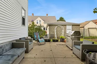 94 Stamford Ave, Providence, RI 02907 - Photo 21