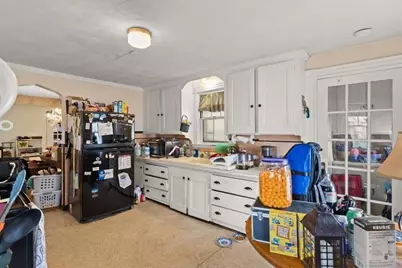 94 Stamford Ave, Providence, RI 02907 - Photo 13